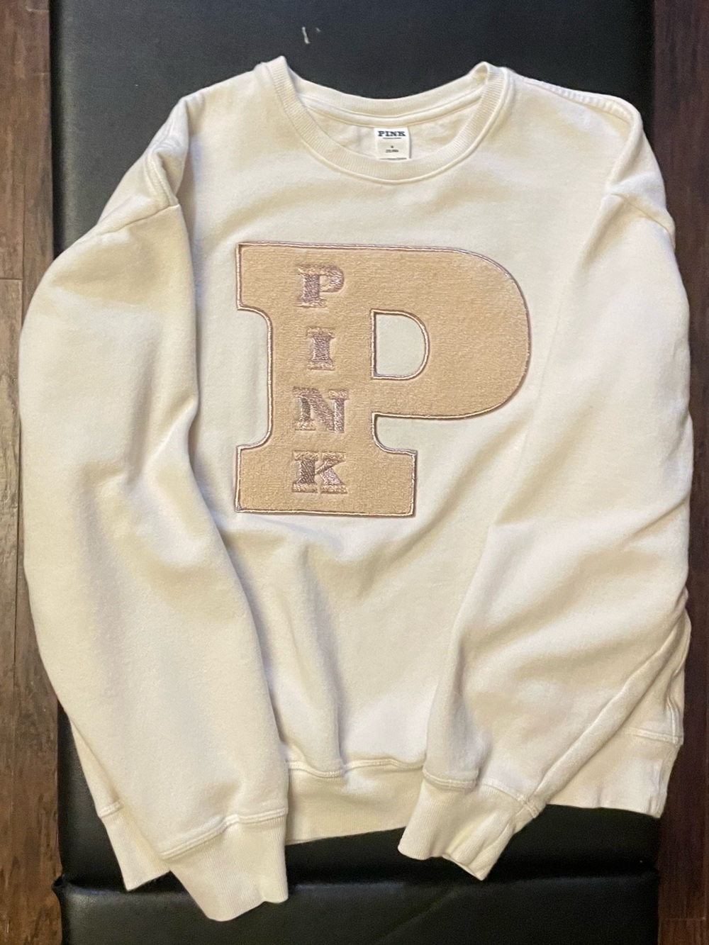 PINK Victoria’s Secret Creame Crewneck Sweatshirt with Large ‘P’ Logo